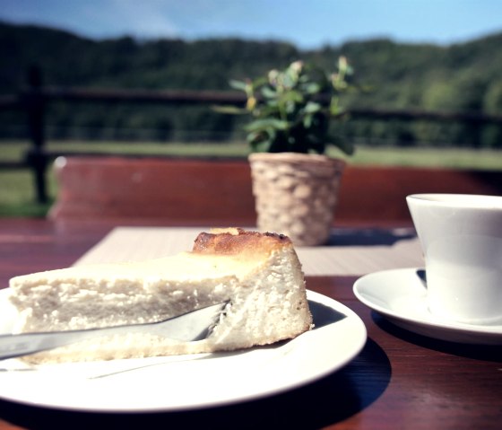 Café & Kuchen auf Gut Kellerbend, © Gut Kallerbend