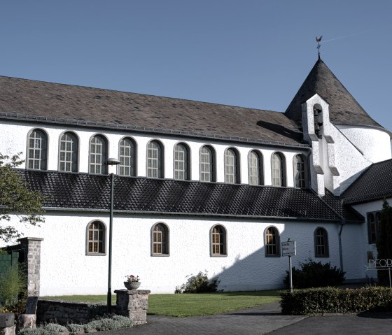 Eifelspur Dahelmer Quellenpfad - Abtei Maria Frieden, © Nordeifel Tourismus GmbH