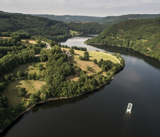 Blick in den Nationalpark Eifel mit Obersee, © Eifel Tourismus GmbH, Dominik Ketz