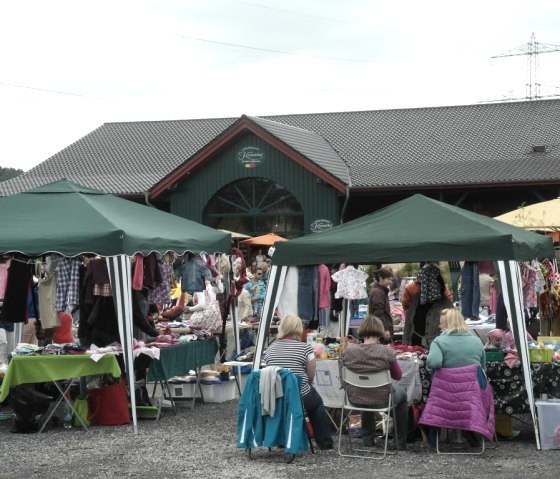 Flohmarkt auf dem Krewelshof, © Krewelshof