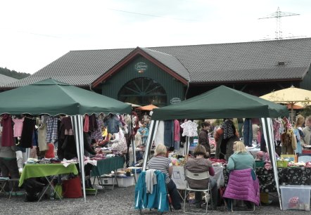 Flohmarkt auf dem Krewelshof, © Krewelshof