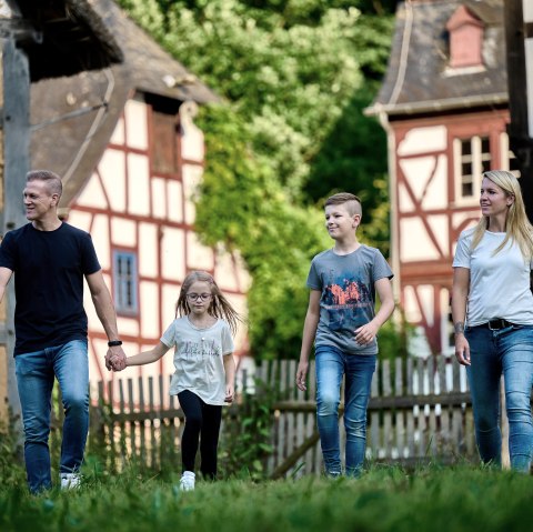 Unterwegs mit Kindern im Freilichtmuseum Kommern, © Dr. Nils Nöll