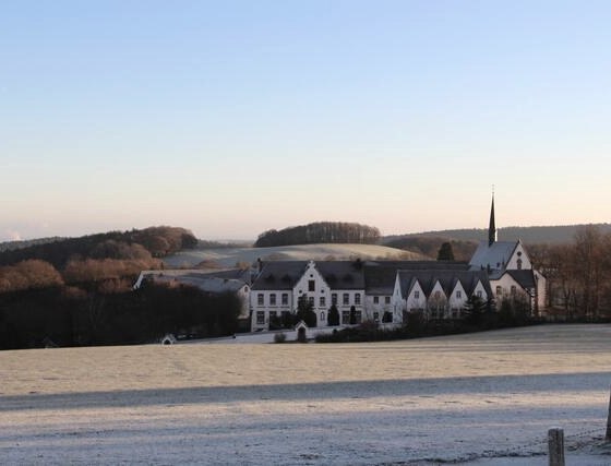 Kloster im Schnee