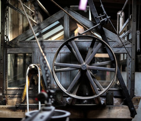 Maschine im LVR-Industriemusem Tuchfabrik Müller, © Tourismus NRW e.V.