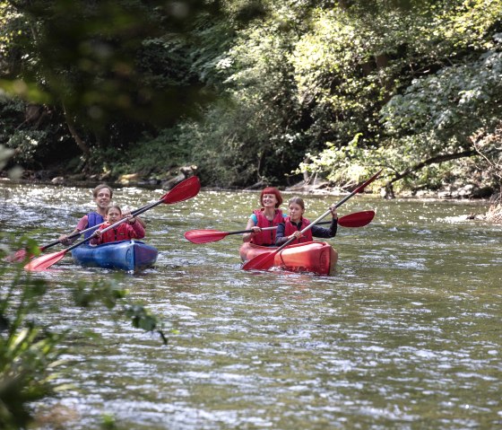 Kanufahren auf der Rur, © Eifel Tourismus GmbH_Tobias Vollmer