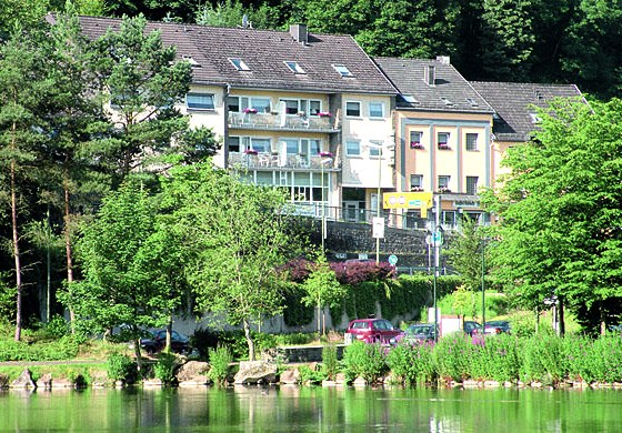 Hotel Schlossblick_Blankenheim, © Nordeifel Tourismus GmbH & Hotel Schlossblick