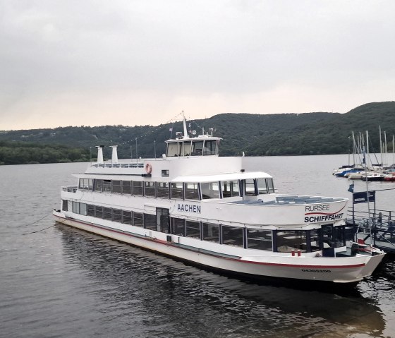 Boat trip and Rursee (5 minutes on foot)