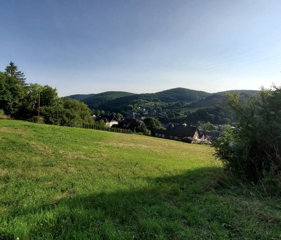 View of Eicherscheid in summer, © Nordeifel Tourismus GmbH & Ferienwohnung Kleine Auszeit