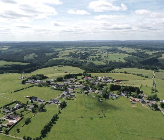 Luftaufnahme  Giescheid-, © Nordeifel Tourismus GmbH & Gästehaus Jütten