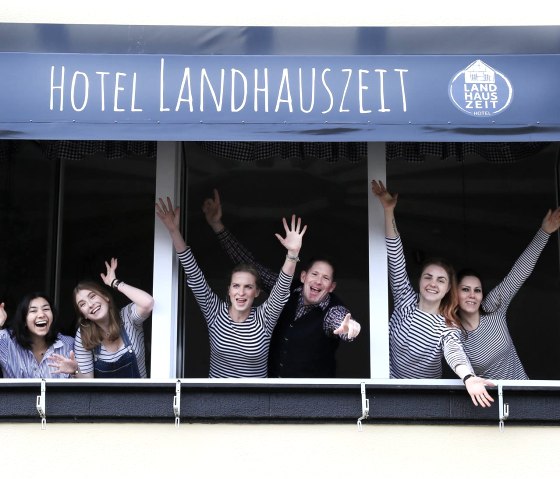 LANDHAUSZEIT Team, © Boutique Hotel LANDHAUSZEIT & Nordeifel Tourismus GmbH