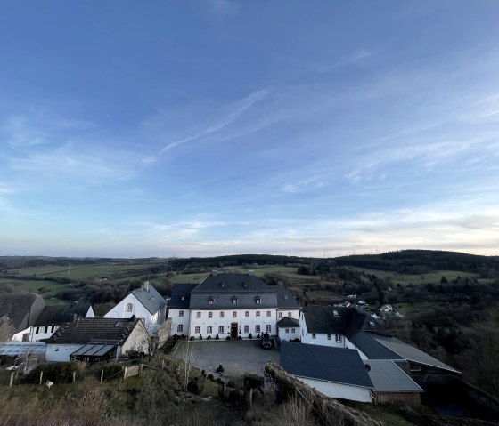 Panorama, © Nordeifel Tourismus GmbH & Burghaus und Villa Kronenburg