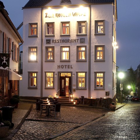 Zur ewigen Lampe Außenansicht, © Hotel-Restaurant Ewige Lampe