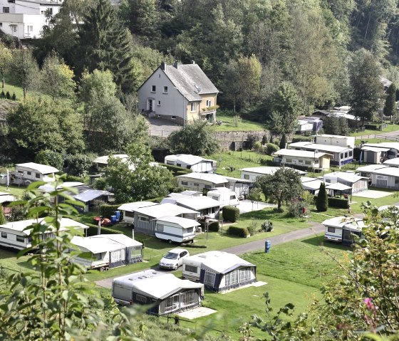 Blick aus dem Stadtwald "Hahn" auf Camp Kyllburg, © TI Bitburger Land
