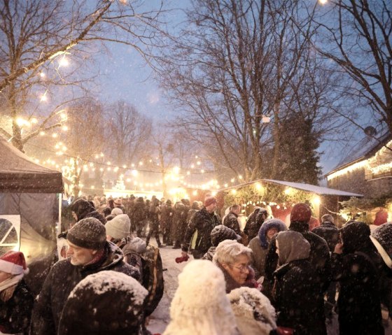 Weihnachtliche Stimmung in Bergstein, © Guido Meuthen