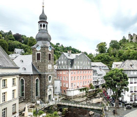 Altstadt Monschau mit Rotem Haus, © Eifel-Tourismus GmbH, Dominik Ketz