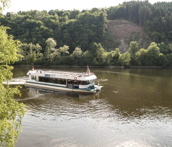 Mit dem Schiff durch den Nationalpark Eifel, © Eifel Tourismus GmbH, D. Ketz