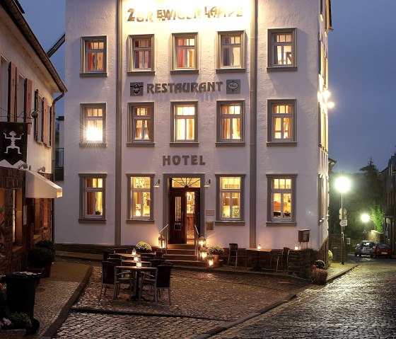 Zur ewigen Lampe Außenansicht, © Hotel-Restaurant Ewige Lampe