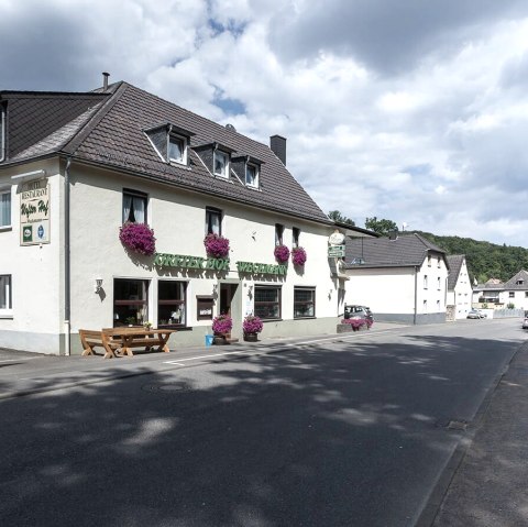 Außen Blick, © Nordeifel Tourismus GmbH & Urfterhof Hotel